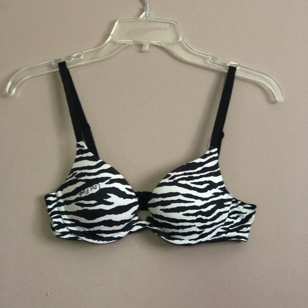 PINK Victoria's Secret Push-Up Bra 34A